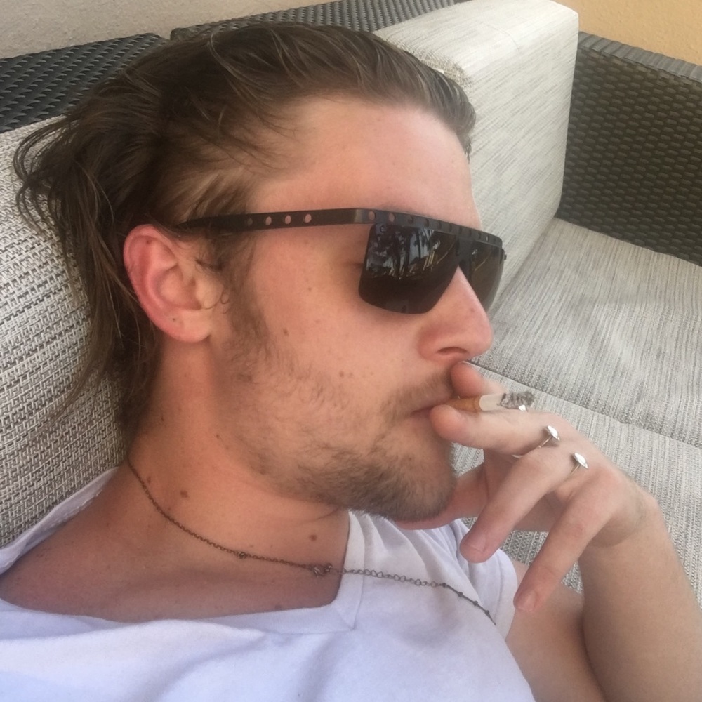 Meet your Posher, Coates